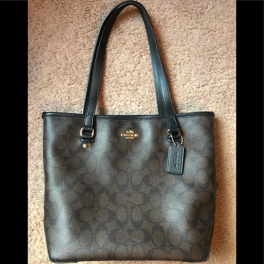 Coach zip tote shoulder bag ⭐️SOLD⭐️ - Picture 1 of 8